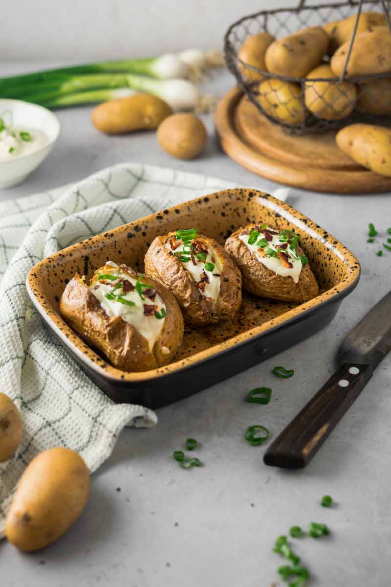 Knusprige Ofenkartoffeln mit Topping